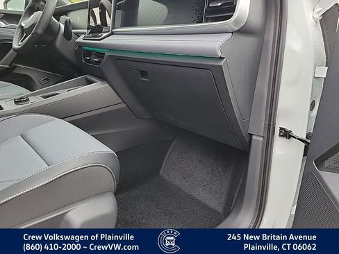 New 2026 Volkswagen Tiguan SE R-Line image 42