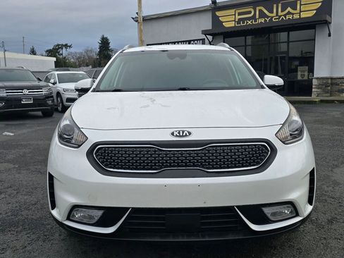 Used 2019 Kia Niro EX image 4