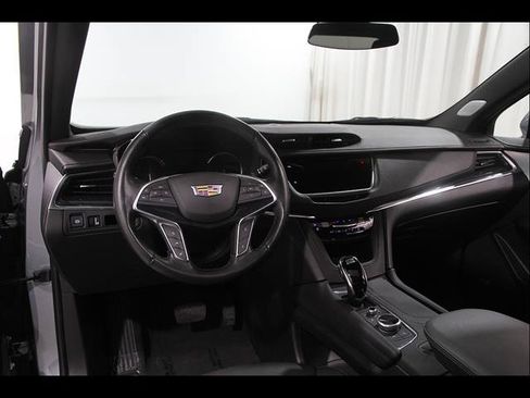 Used 2023 Cadillac XT5 Premium Luxury AWD/4WD image 6
