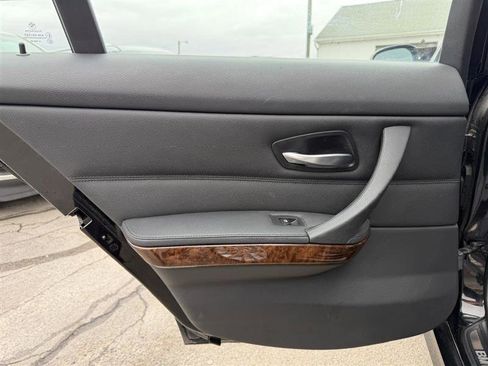 Used 2010 BMW 328i Sedan image 18