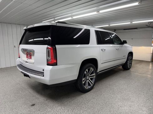 Used 2018 GMC Yukon XL Denali w/ Denali Ultimate Package AWD/4WD image 7