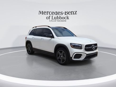 New 2025 Mercedes-Benz GLB 250 image 2