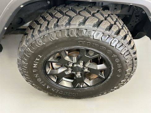 Used 2022 Jeep Wrangler Unlimited Sport AWD/4WD image 11