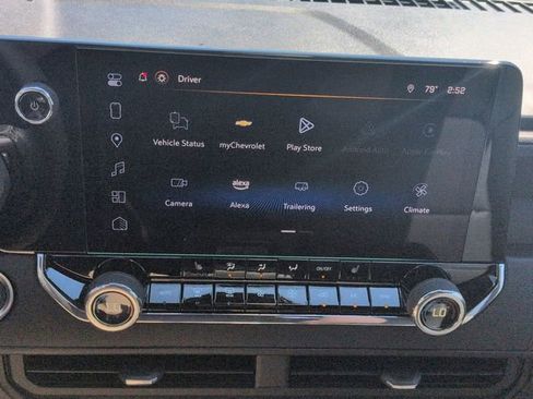 Used 2025 Chevrolet Colorado Trail Boss image 15