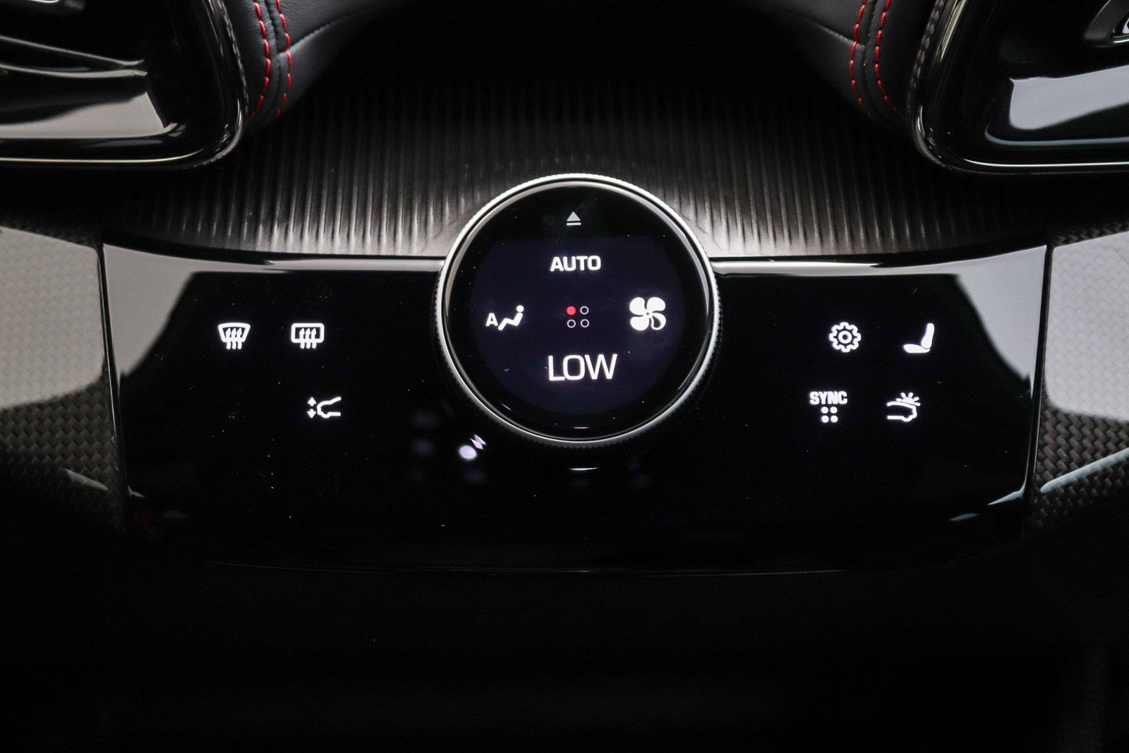 Used 2024 Ferrari Purosangue AWD/4WD image 17