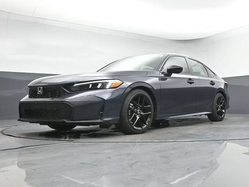 Used 2025 Honda Civic Sport image 25