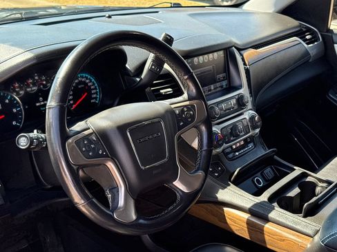Used 2019 GMC Yukon XL Denali w/ Open Road Package AWD/4WD image 19