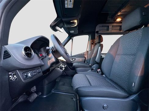 Used 2025 Mercedes-Benz Sprinter 144 Cargo image 22