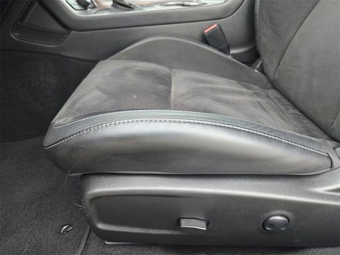 Used 2023 Dodge Challenger GT w/ Plus Package image 27