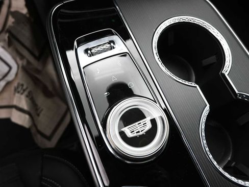 New 2026 Cadillac Lyriq V image 13