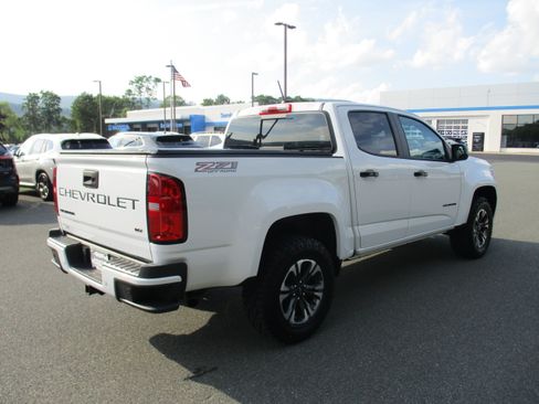 Used 2022 Chevrolet Colorado Z71 AWD/4WD image 5