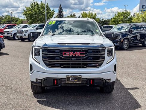 Used 2023 GMC Sierra 1500 AT4 w/ Technology Package image 6