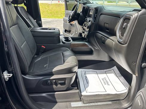 Used 2020 Chevrolet Silverado 2500 High Country w/ Technology Package AWD/4WD image 21