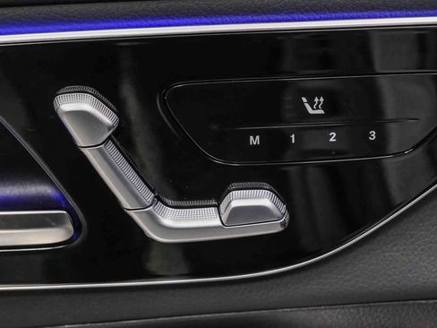 Certified 2025 Mercedes-Benz GLC 300 4MATIC image 22