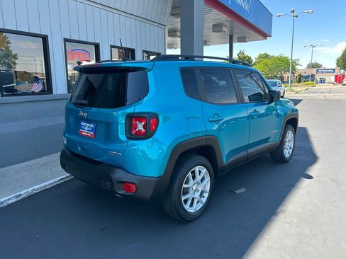Used 2022 Jeep Renegade Latitude AWD/4WD image 28