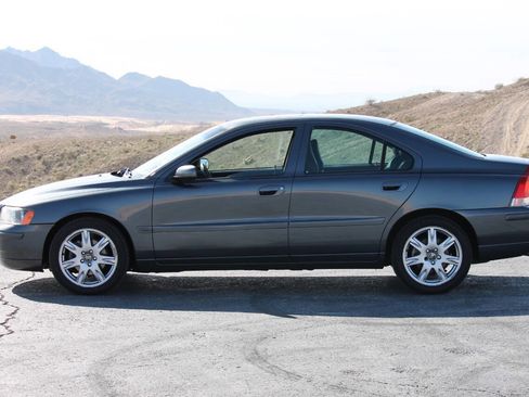 Used 2006 Volvo S60 2.5T image 4