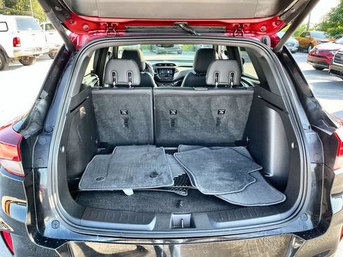 Used 2021 Chevrolet TrailBlazer RS w/ Sun and Liftgate Package AWD/4WD image 21