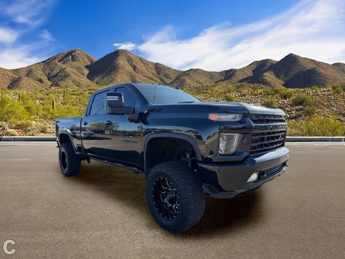 Used 2021 Chevrolet Silverado 2500 LT w/ Midnight Edition image 5