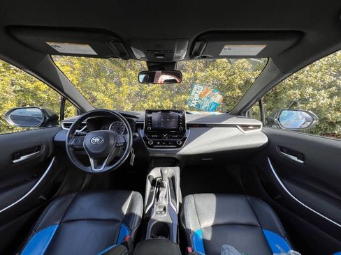 Used 2020 Toyota Corolla SE image 29