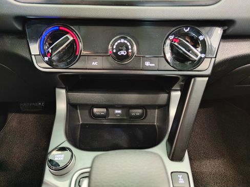 Used 2024 Kia Seltos LX AWD/4WD image 22