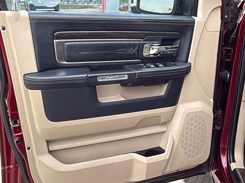 Used 2018 RAM 1500 Limited image 11