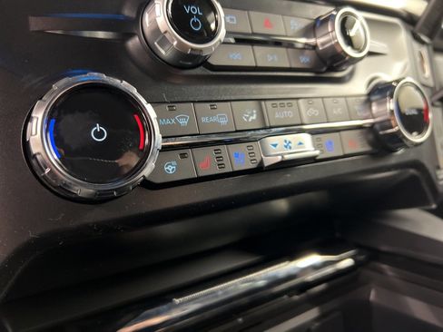 New 2026 Ford F250 Lariat w/ Black Appearance Package image 15