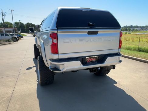 Used 2021 Chevrolet Silverado 2500 High Country AWD/4WD image 6