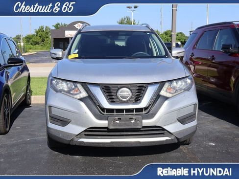 Used 2020 Nissan Rogue SV AWD/4WD image 6