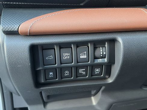 Used 2023 Subaru Forester Touring image 10