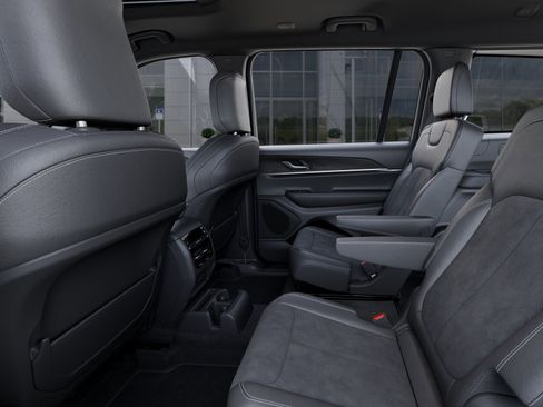 New 2026 Jeep Grand Cherokee L 4WD image 23