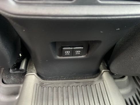 Used 2021 Toyota RAV4 XLE w/ Convenience Package AWD/4WD image 20
