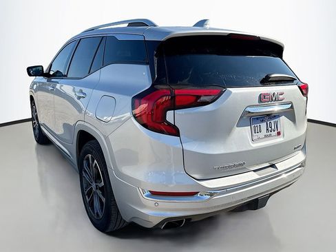 Used 2020 GMC Terrain Denali w/ Denali Premium Package image 11