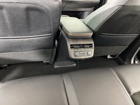 Used 2023 Nissan Ariya FWD image 47