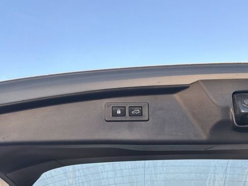 Used 2021 Subaru Outback Touring XT AWD/4WD image 15