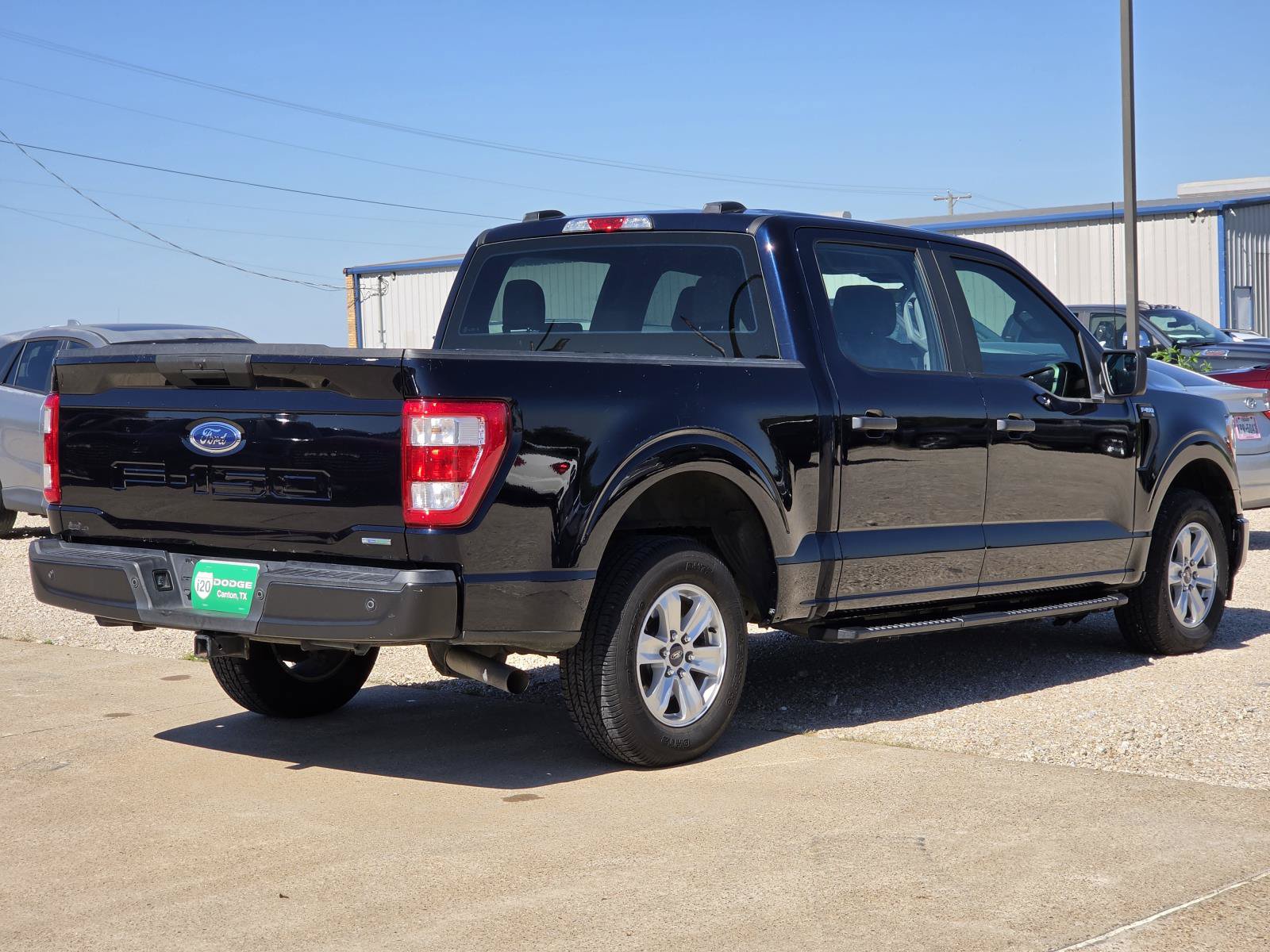 Used 2022 Ford F150 XL w/ Trailer Tow Package RWD image 5