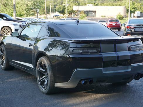 Used 2015 Chevrolet Camaro SS w/ RS Package RWD image 7