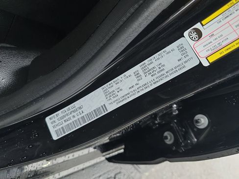 Used 2023 RAM 1500 Laramie image 39