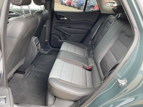 Used 2025 Chevrolet Trax LT w/ LT Convenience Package image 15