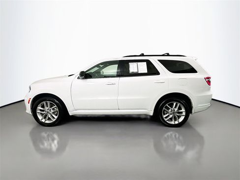 Used 2023 Dodge Durango GT image 4