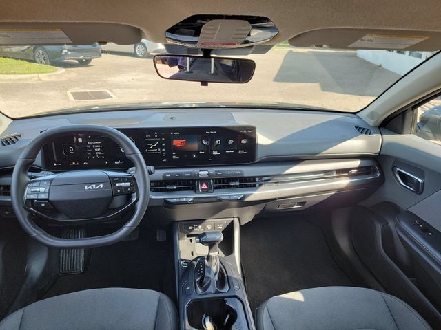 Used 2025 Kia K4 EX FWD image 9