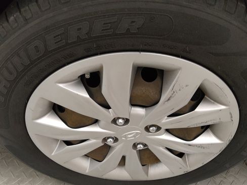 Used 2018 Hyundai Accent SE image 31