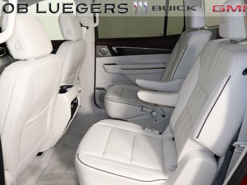 New 2026 Buick Enclave Avenir w/ Super Cruise Package AWD/4WD image 11