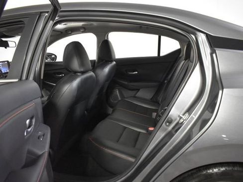 Used 2024 Nissan Sentra SR w/ SR Premium Package FWD image 30