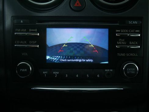 Used 2013 Nissan Rogue SV FWD image 32