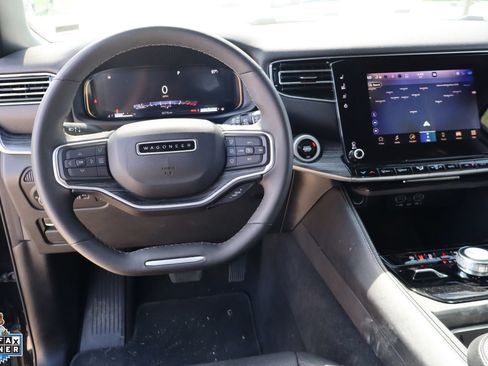 Used 2024 Jeep Wagoneer Series II w/ Flexible Seating Group AWD/4WD image 18