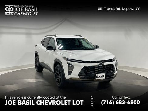 Used 2025 Chevrolet Trax ACTIV image 1