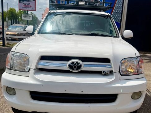 Used 2006 Toyota Sequoia SR5 AWD/4WD image 3