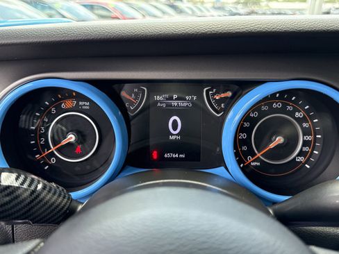 Used 2022 Jeep Wrangler Sport AWD/4WD image 31