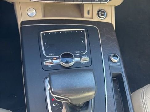 Used 2018 Audi Q5 2.0T Premium Plus w/ Premium Plus Package image 15