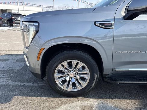 Used 2025 GMC Yukon Denali AWD/4WD image 31